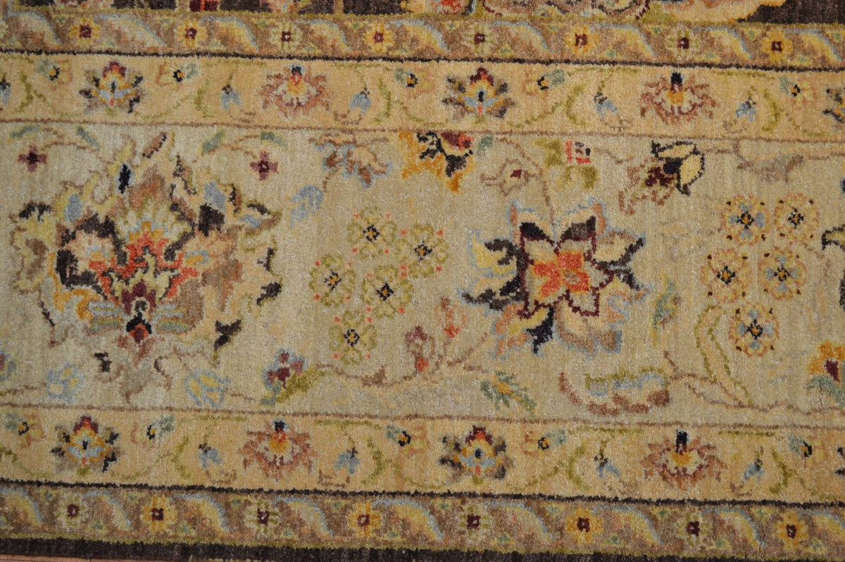 9' 0" x 12' 4" India Sultanabad Rug image 9