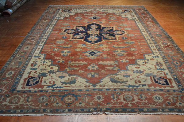 9' 4" x 13' 2" Persian Serapi Rug image 1