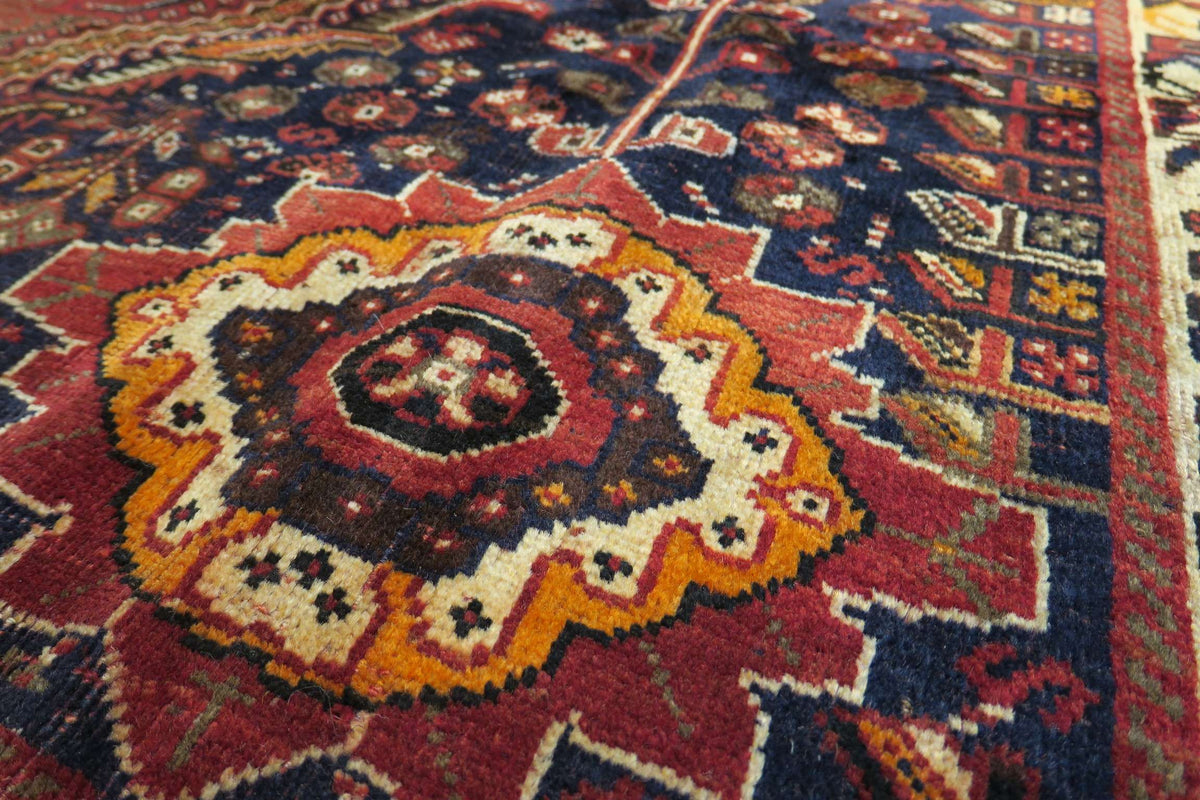 7' 7" x 10' 1" Persian Shiraz Rug image 11