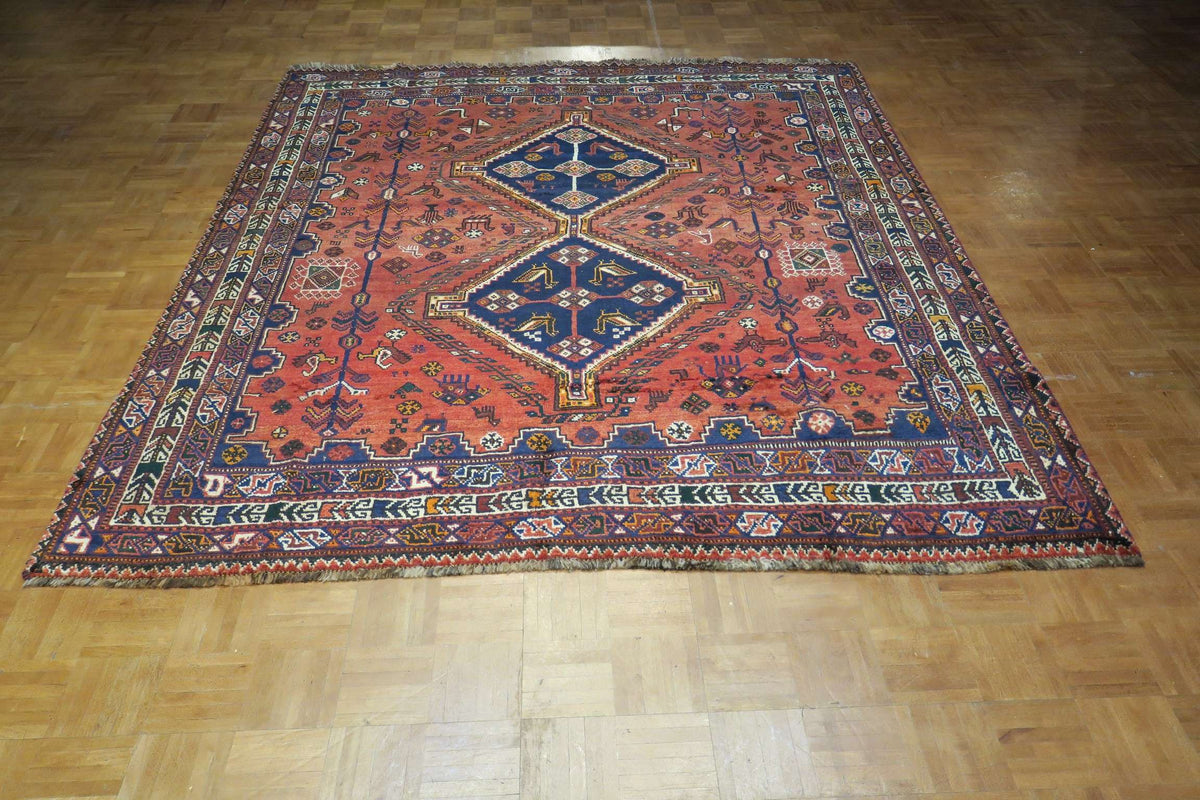 6' 9" x 7' 8" Persian Shiraz Rug image 5