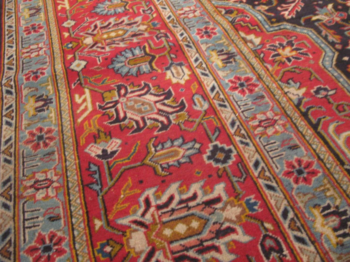 8' 1" x 11' 1" Persian Kashan Rug image 10