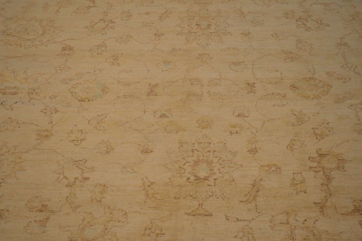 8' 9" x 11' 5" Pakistan Peshawar Rug image 7