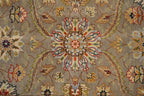 9' 8" x 9' 9" India Agra Rug image 8