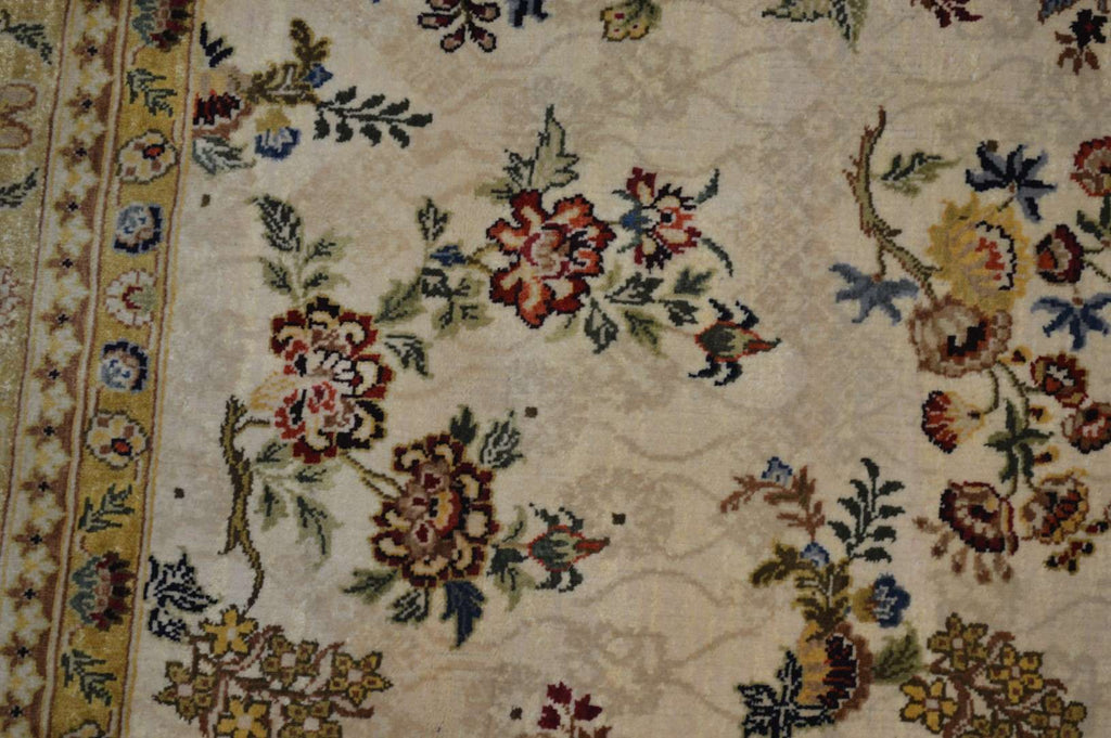 3' 9" x 4' 3" India Agra Rug image 3