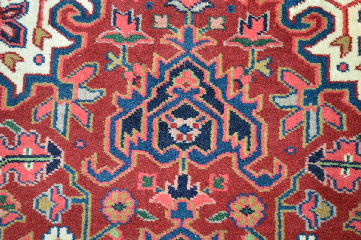 4' 1" x 6' 0" India Heriz Rug image 7