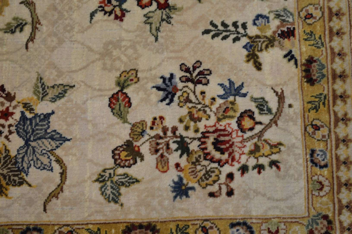 3' 9" x 4' 3" India Agra Rug image 9