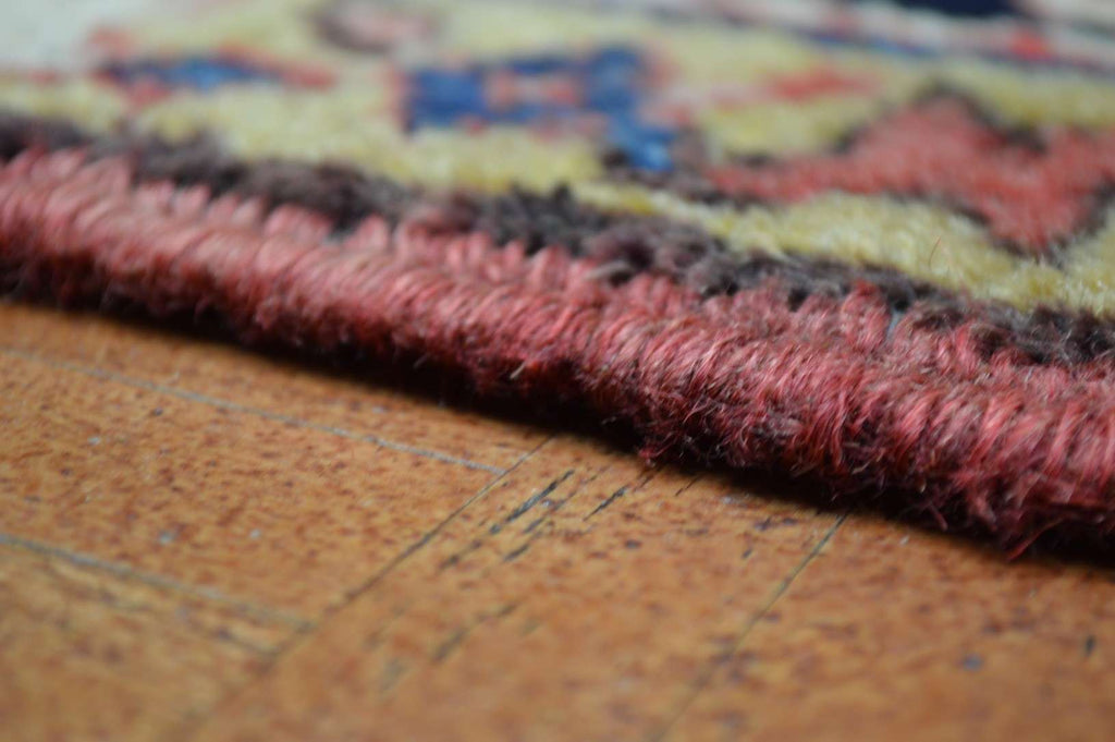7' 1" x 9' 1" Persian Heriz Rug image 10