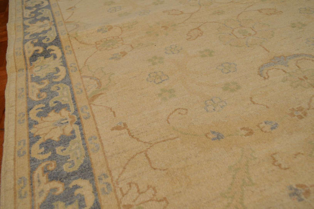4' 0" x 5' 9" Pakistan Peshawar Rug image 4
