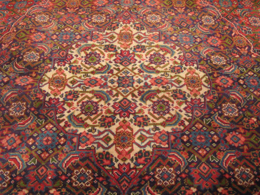 8' 4" x 11' 7" Persian Sarouk Rug image 6