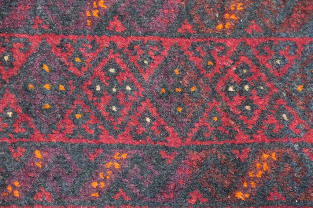 3' 5" x 7' 4" Persian Baluch Rug image 8