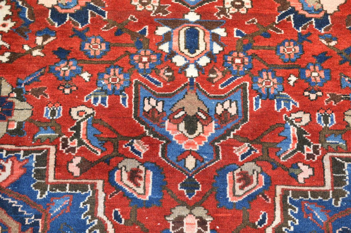 9' 2" x 11' 8" Persian Bakhtiari Rug image 9