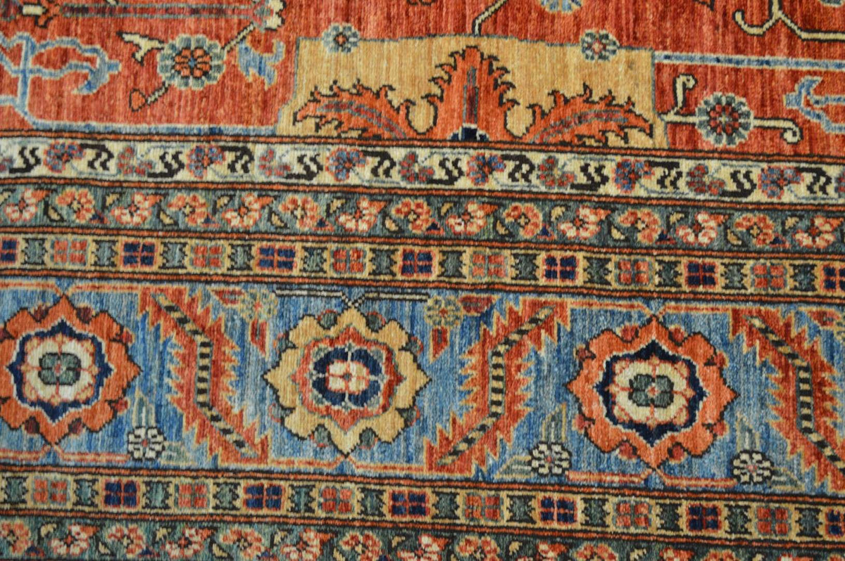 8' 3" x 10' 8" Pakistan Serapi Rug image 9