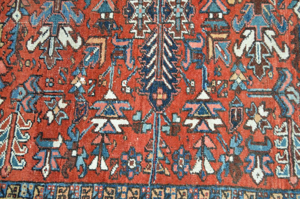 7' 8" x 10' 0" Persian Heriz Rug image 6