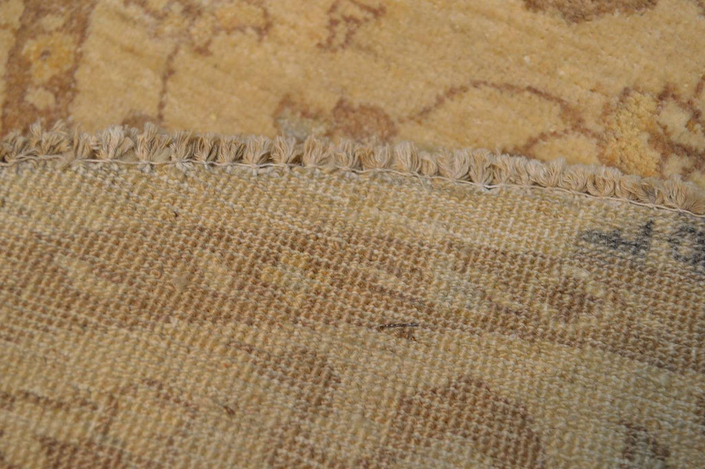 4' 3" x 4' 3" Pakistan Peshawar Round Rug image 11