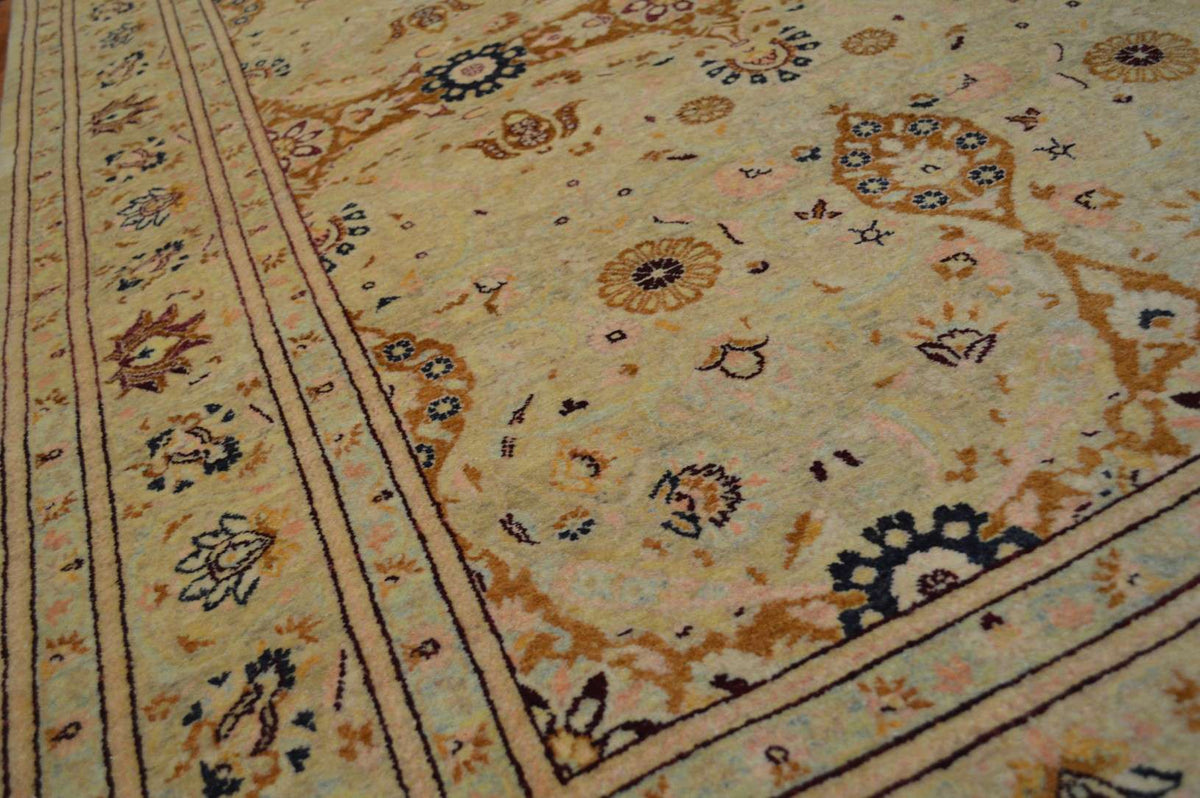 4' 2" x 6' 3" Pakistan Mogul Rug image 8