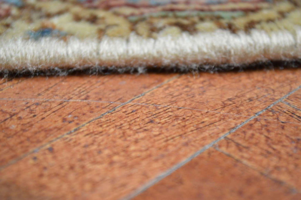 2' 0" x 4' 0" Persian Lavar Rug image 8