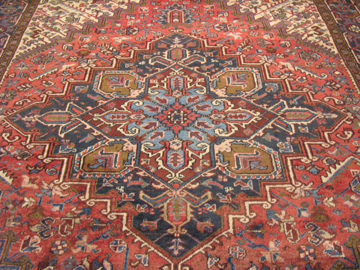 7' 1" x 10' 0" Persian Heriz Rug image 9