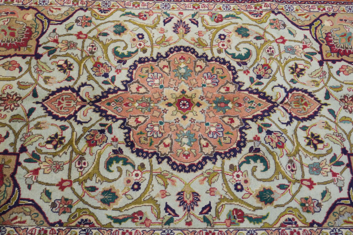 3' 2" x 4' 7" Persian Tabriz Rug image 3