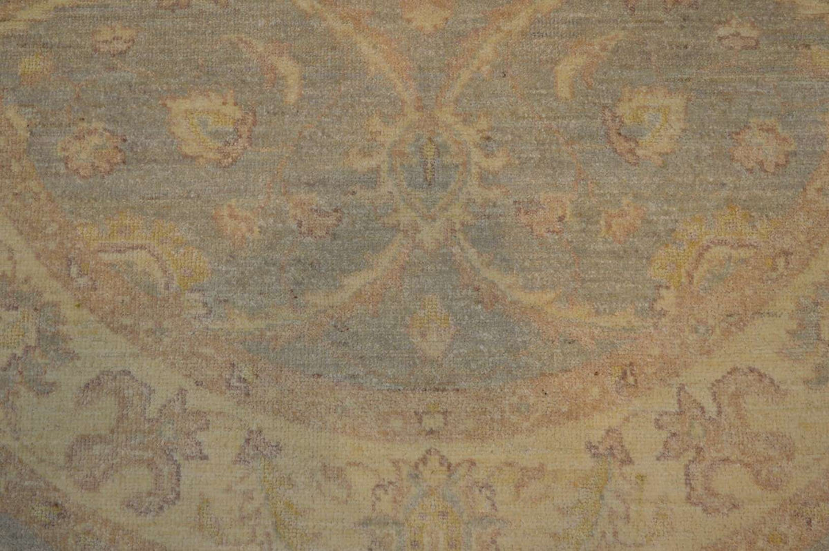 4' 0" x 4' 0" Pakistan Peshawar Round Rug image 4