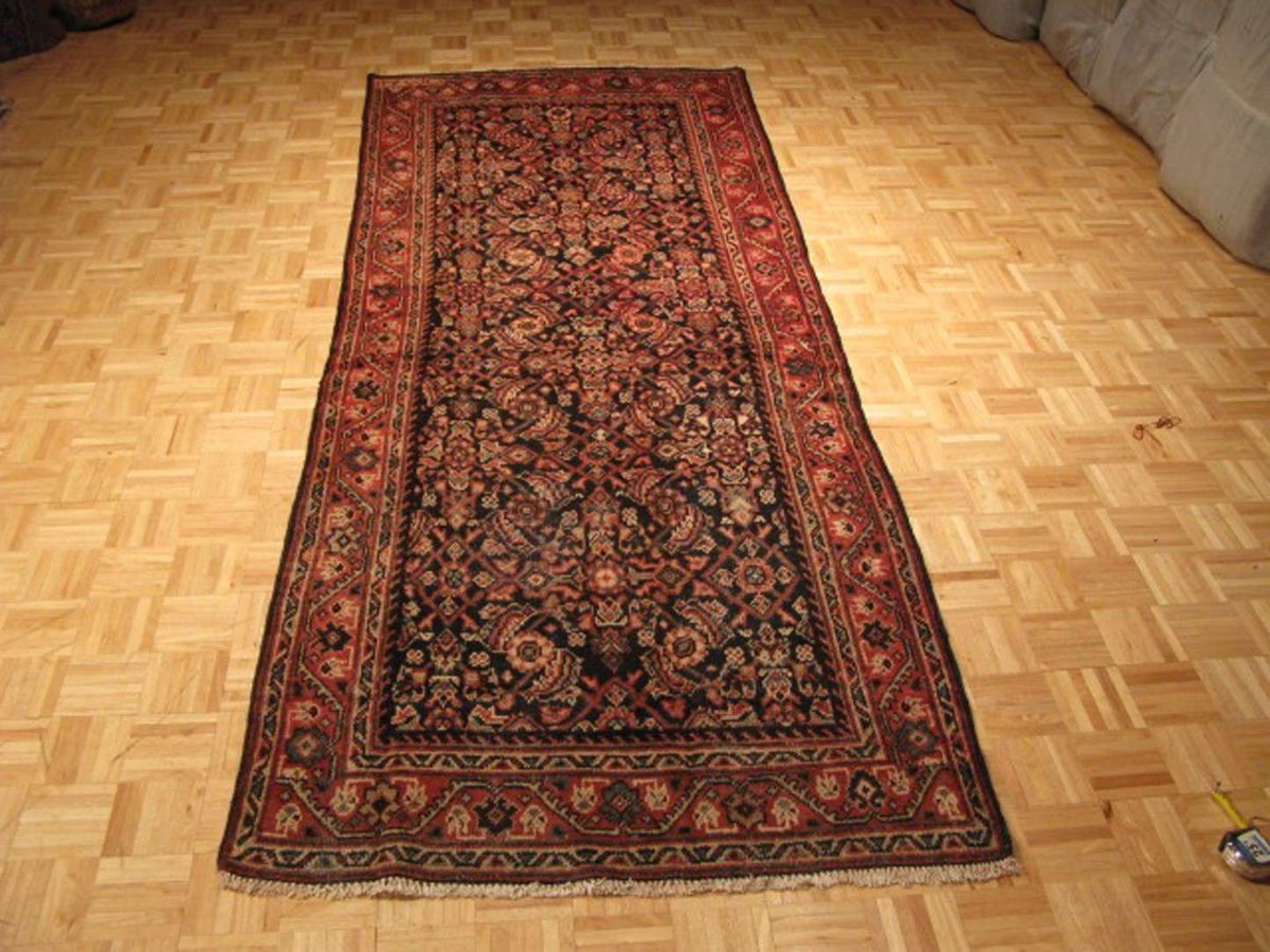 4' 3" x 8' 2" Persian Mahal Rug image 1