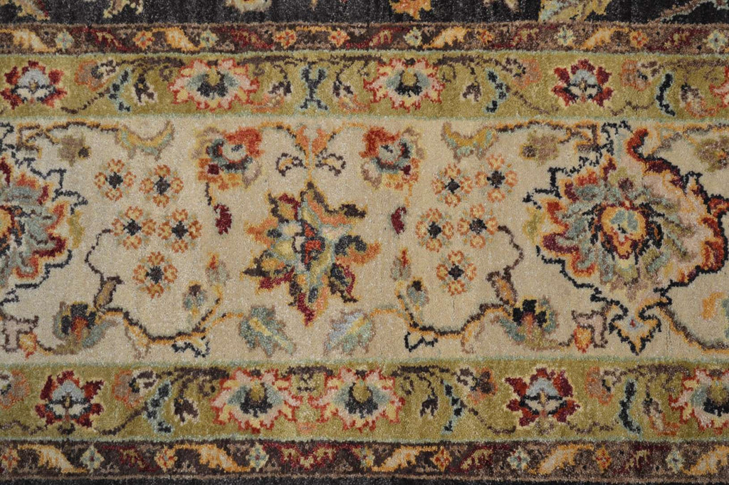 8' 0" x 10' 1" India Sultanabad Rug image 2