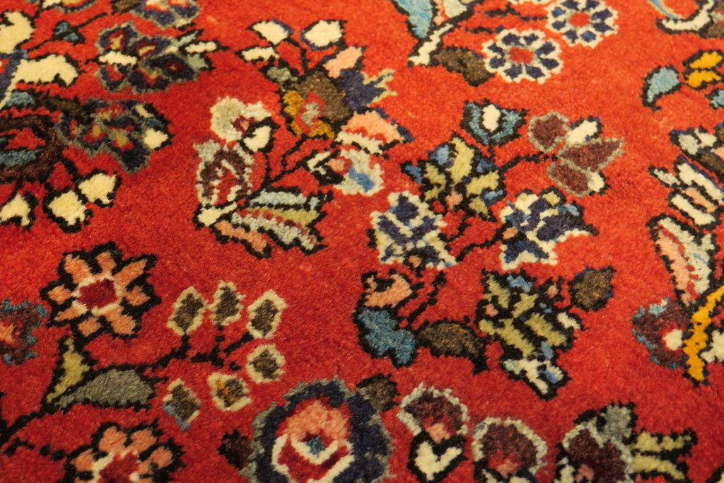 1' 7" x 3' 4" Persian Sarouk Rug