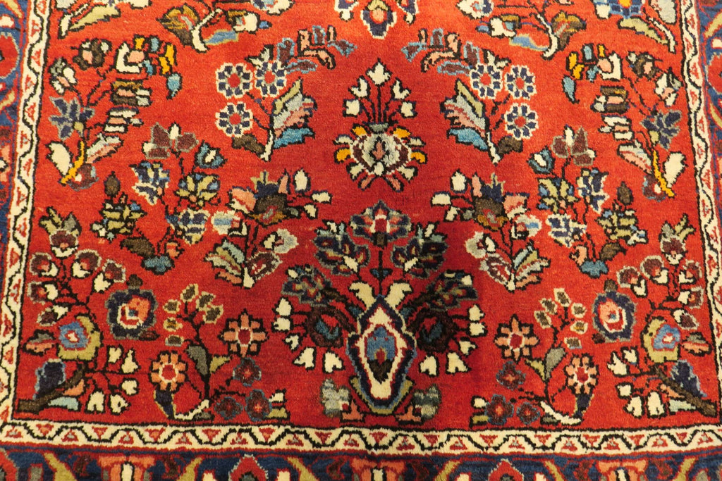 1' 7" x 3' 4" Persian Sarouk Rug