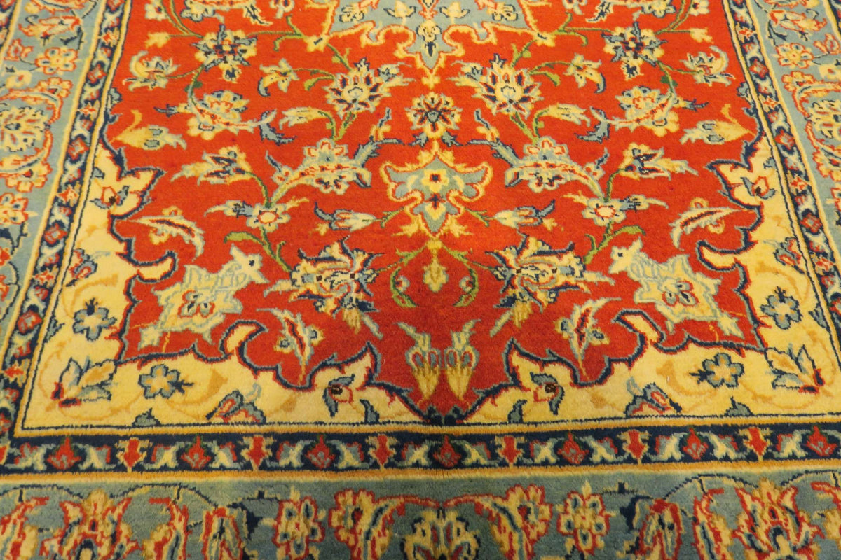 3' 1" x 4' 9" Persian Najafabad Rug