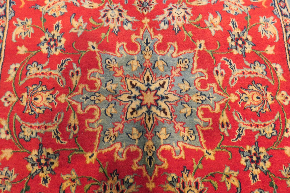 3' 1" x 4' 9" Persian Najafabad Rug