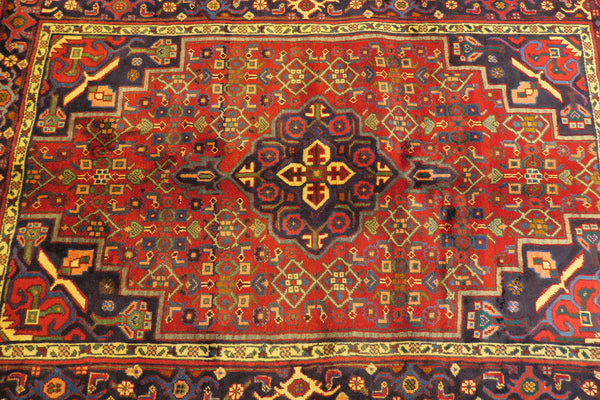 3' 4" x 5' 2" Persian Zanjan Rug