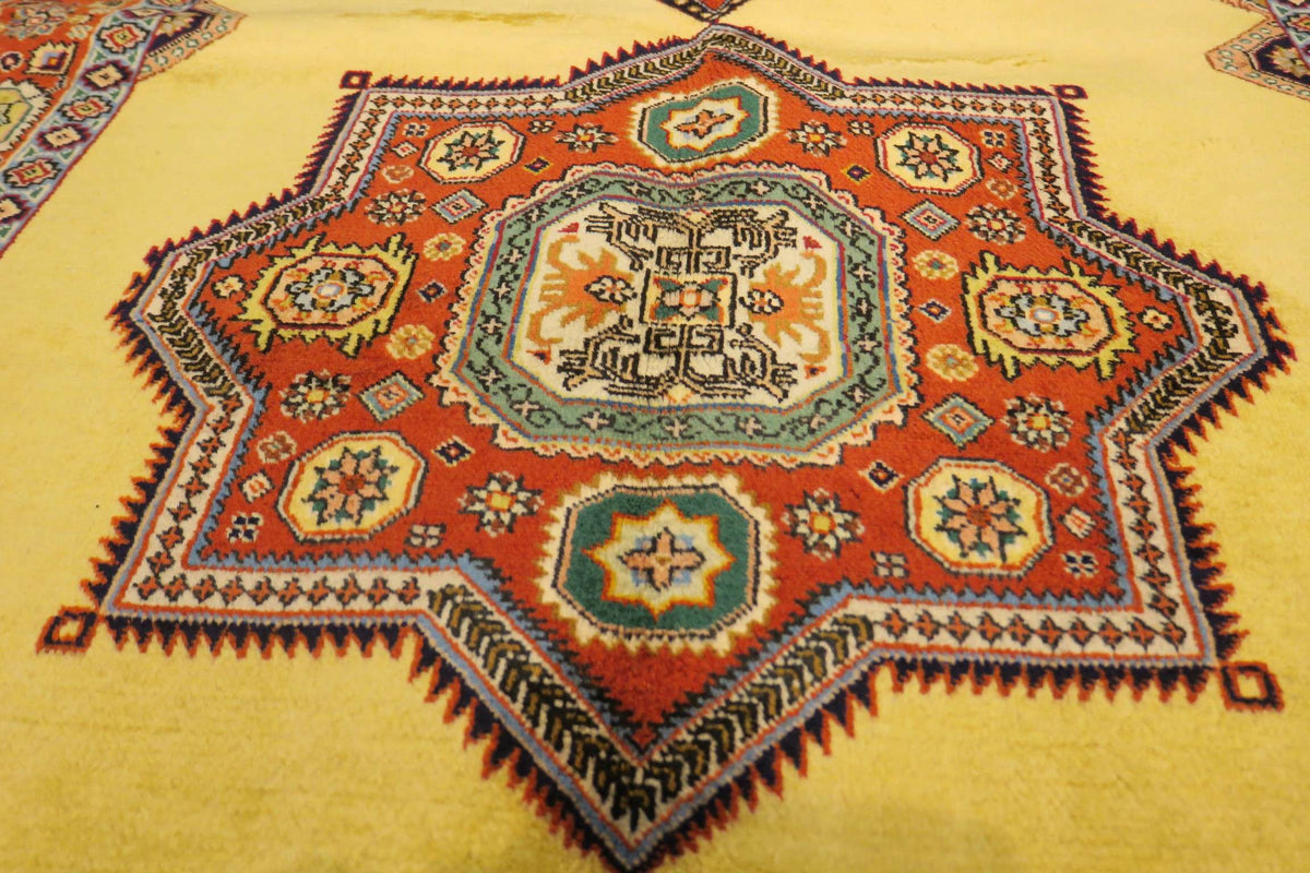 3' 2" x 4' 6" Persian Tabriz Rug
