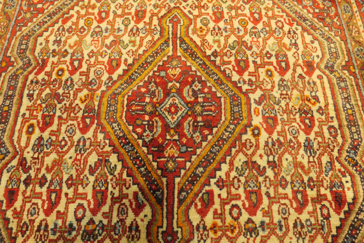 3' 4" x 5' 1" Persian Jozan Rug