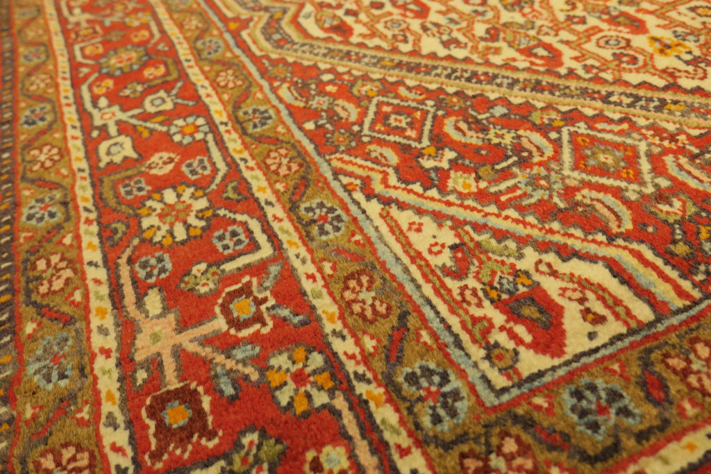 3' 4" x 5' 1" Persian Jozan Rug