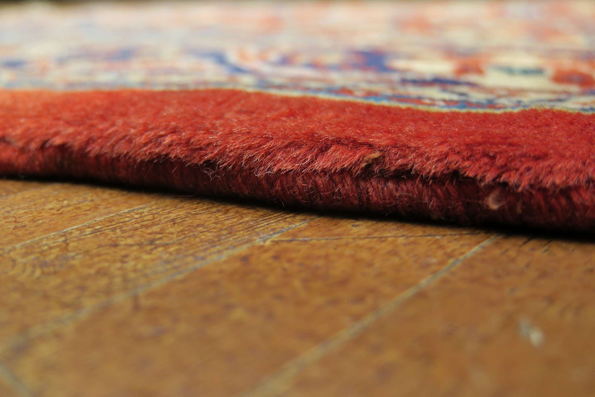 3' 4" x 5' 1" Persian Sarouk Rug