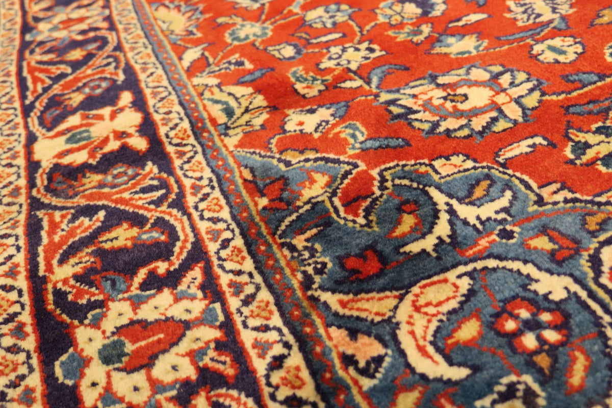 3' 4" x 5' 1" Persian Sarouk Rug
