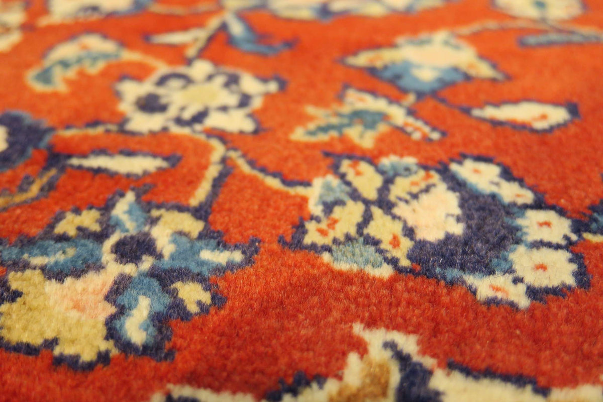 3' 4" x 5' 1" Persian Sarouk Rug