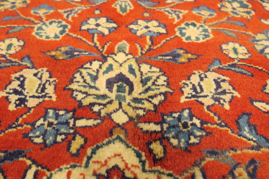 3' 4" x 5' 1" Persian Sarouk Rug