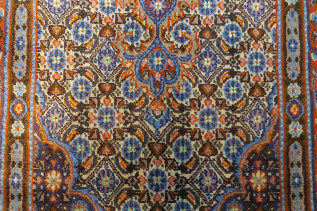 2'6'' x 6'3'' Persian Moud Runner