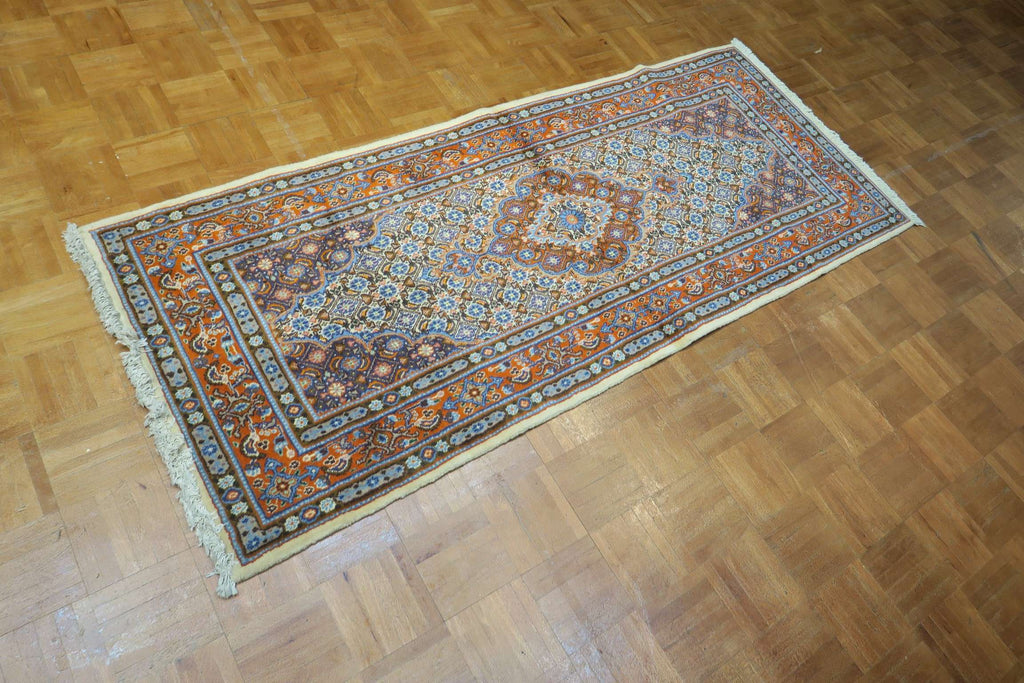 2'6'' x 6'3'' Persian Moud Runner