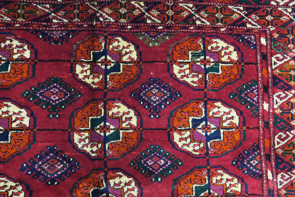 4' 9" x 3' 5" Persian Turkeman Rug