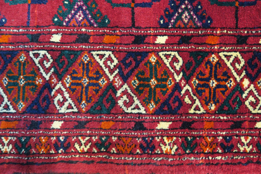 4' 9" x 3' 5" Persian Turkeman Rug