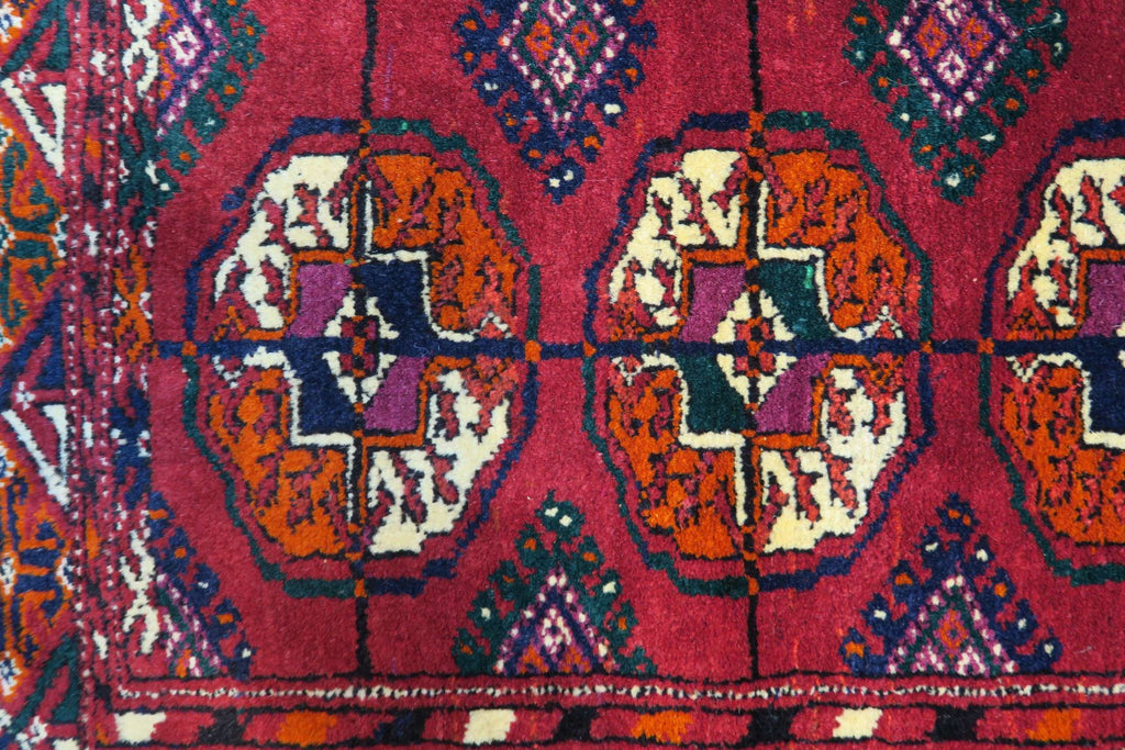 4' 9" x 3' 5" Persian Turkeman Rug
