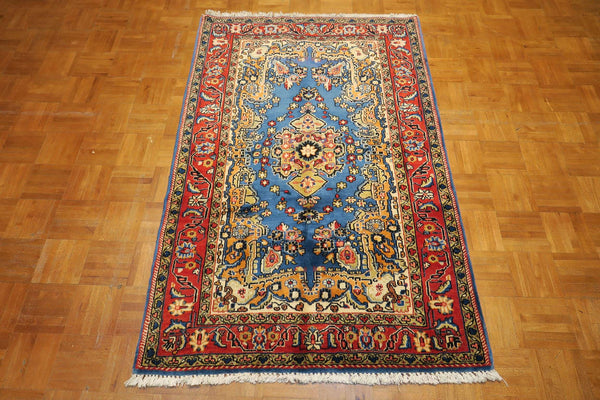 3' 3" x 5' 2" Persian Sarouk Rug