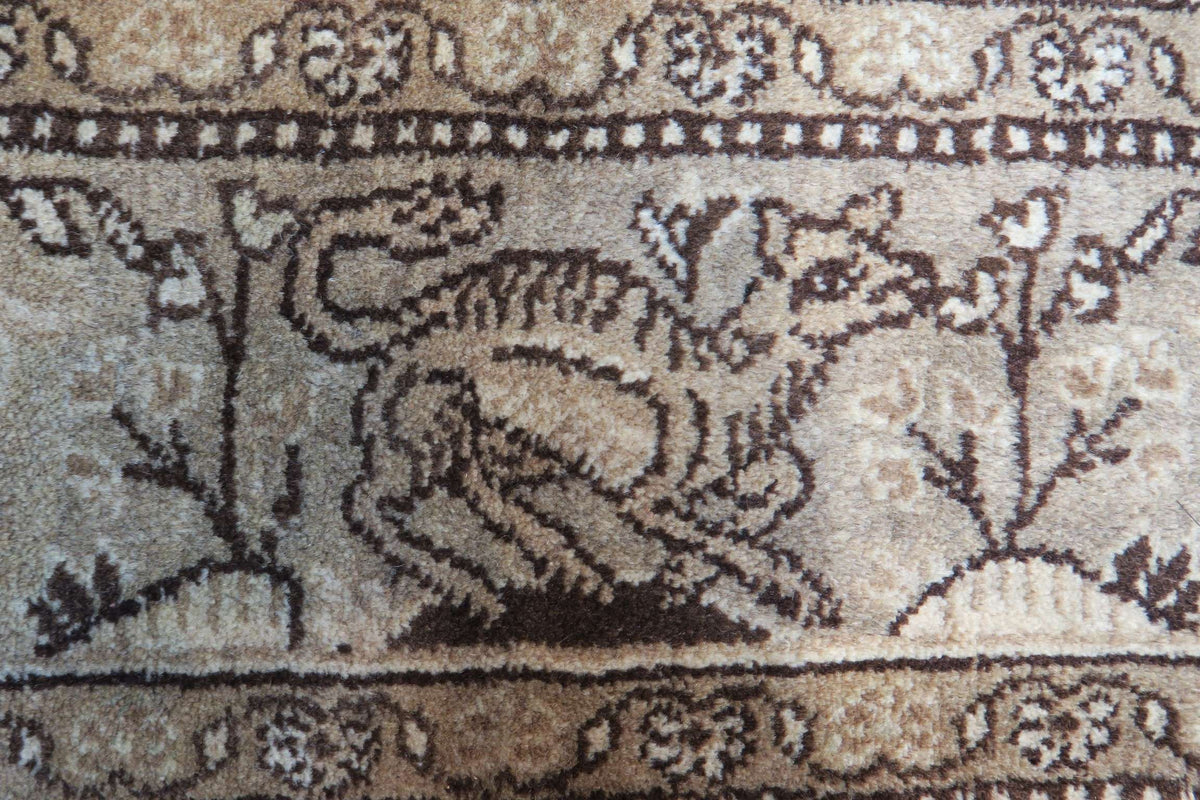 3' 5" x 5' 4" Persian Qoumsheh Rug