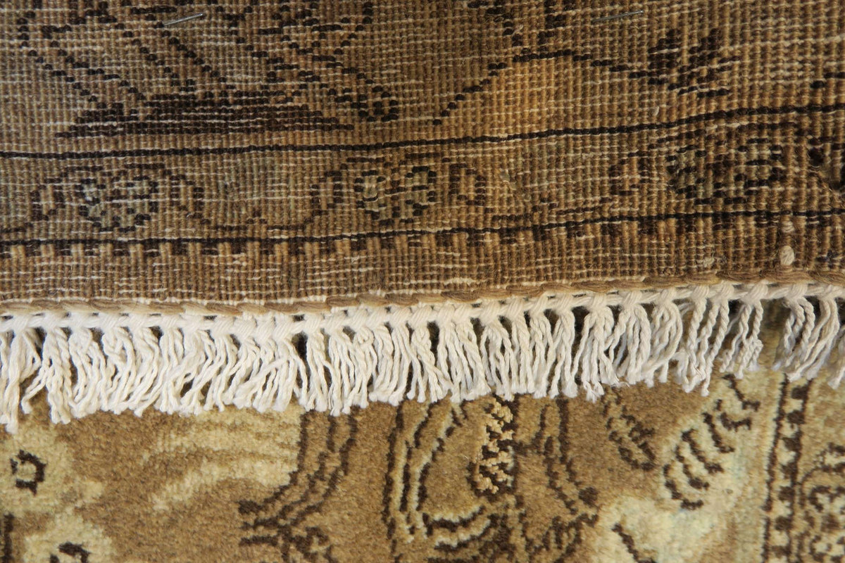 3' 5" x 5' 4" Persian Qoumsheh Rug