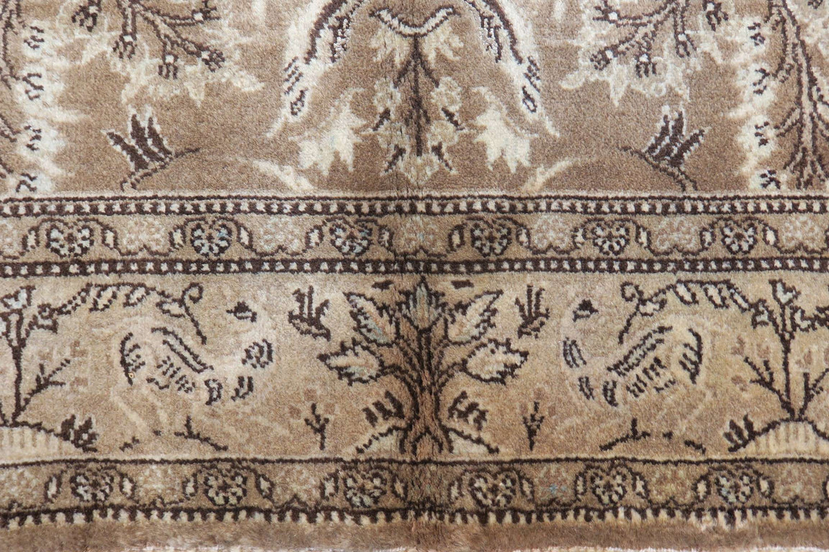 3' 5" x 5' 4" Persian Qoumsheh Rug