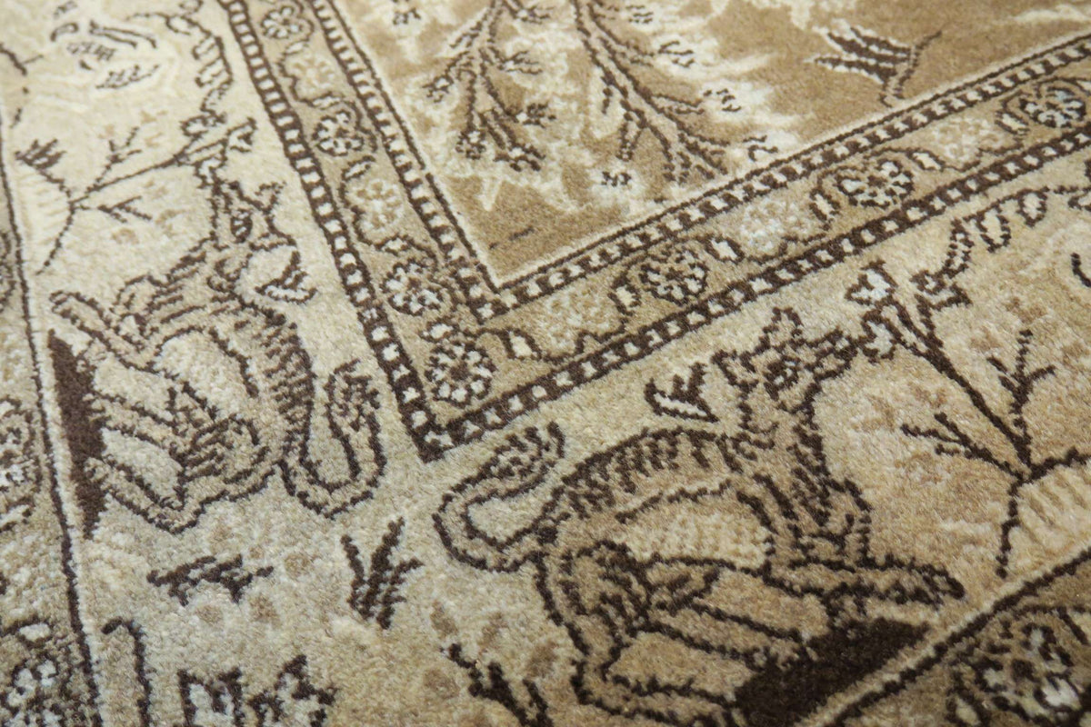 3' 5" x 5' 4" Persian Qoumsheh Rug