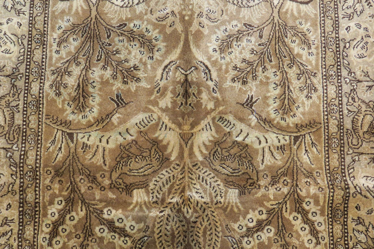 3' 5" x 5' 4" Persian Qoumsheh Rug
