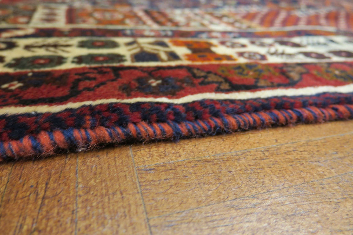 6' 4" x 9' 3" Persian Shiraz Rug