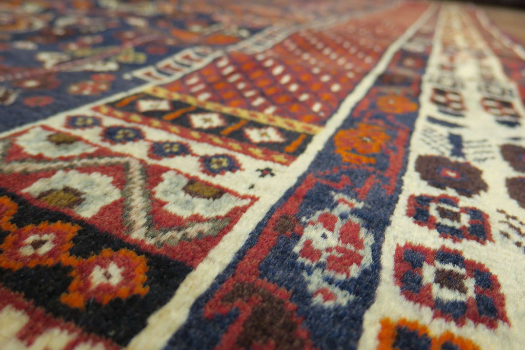 6' 4" x 9' 3" Persian Shiraz Rug